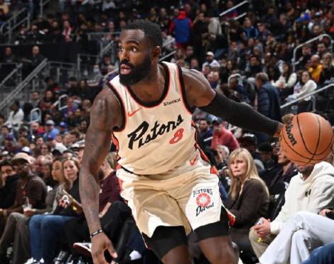 率队终结对骑士12连败，小哈达威18中10&三分11中7高效砍32分