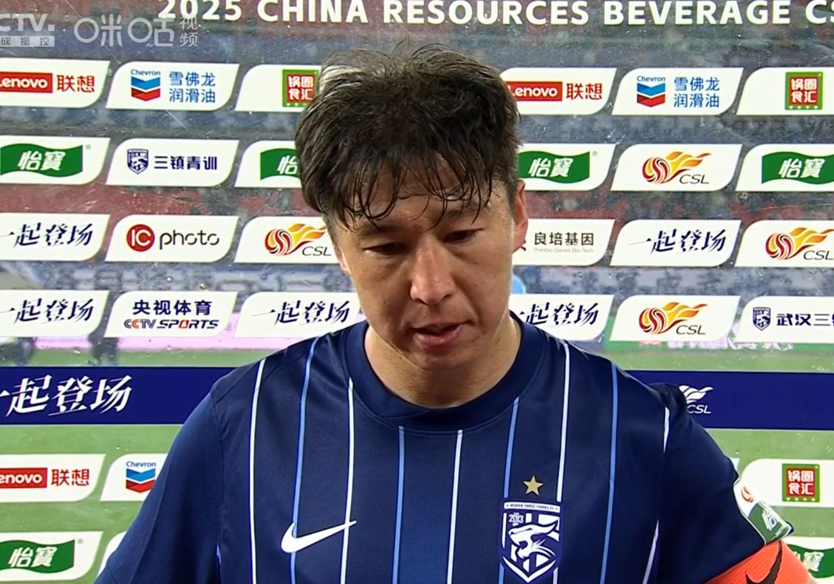 任航：中场休息教练要求我们不要想比分，下半场争取多进球